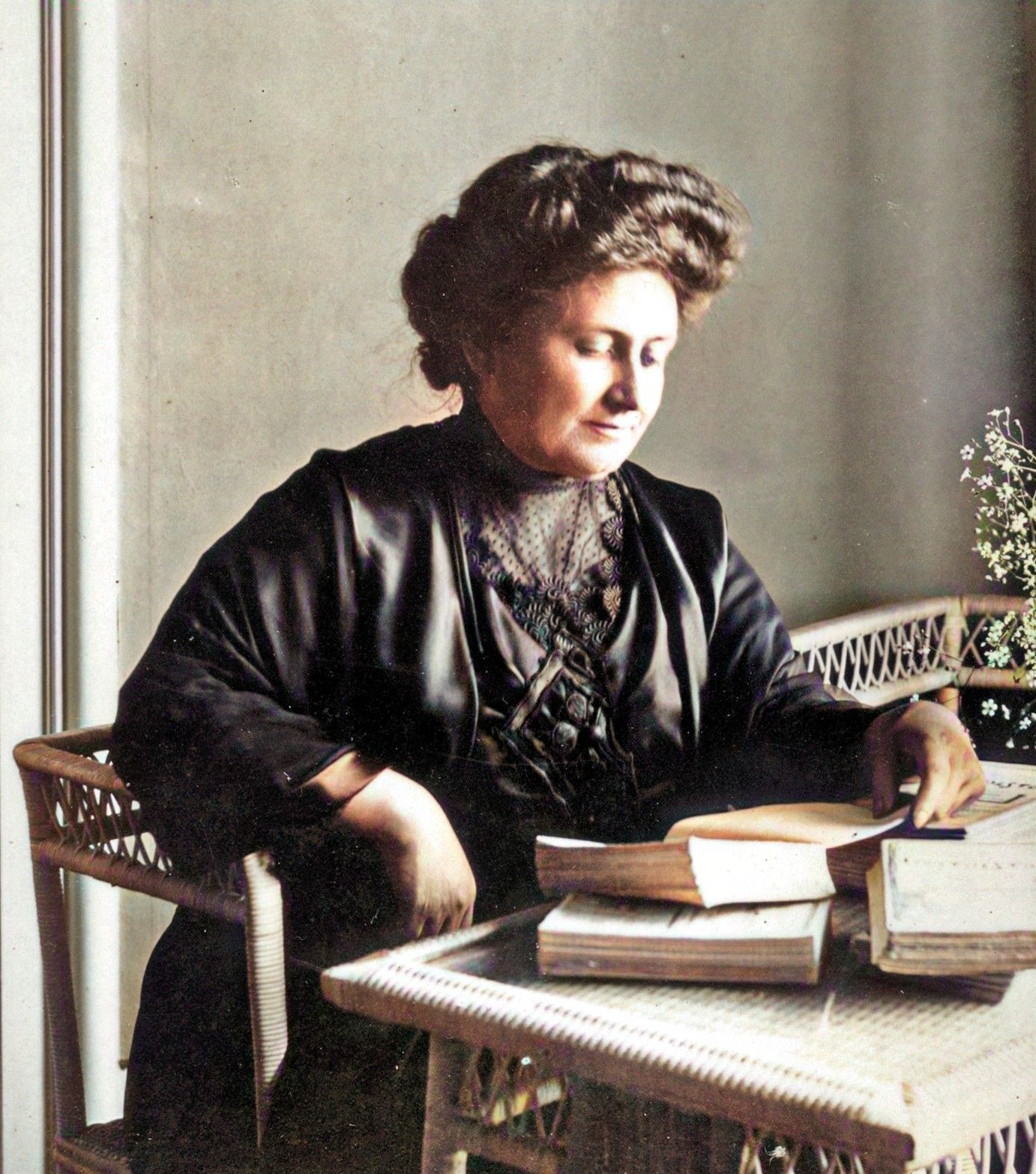 Maria_Montessori1913-Colorized Maria Montessori